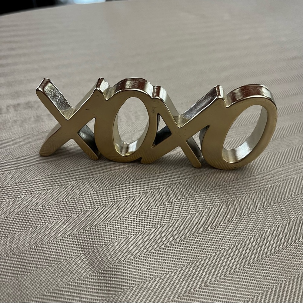 Gold XOXO Hone Decor